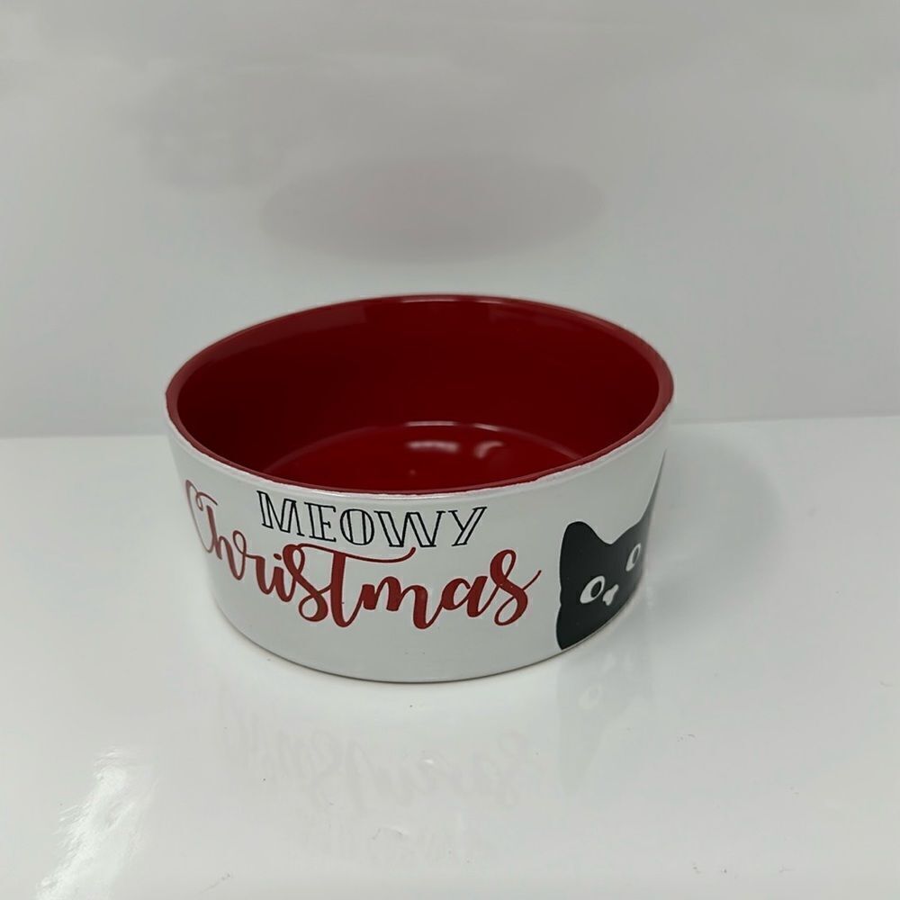 Meowy Christmas cat bowl